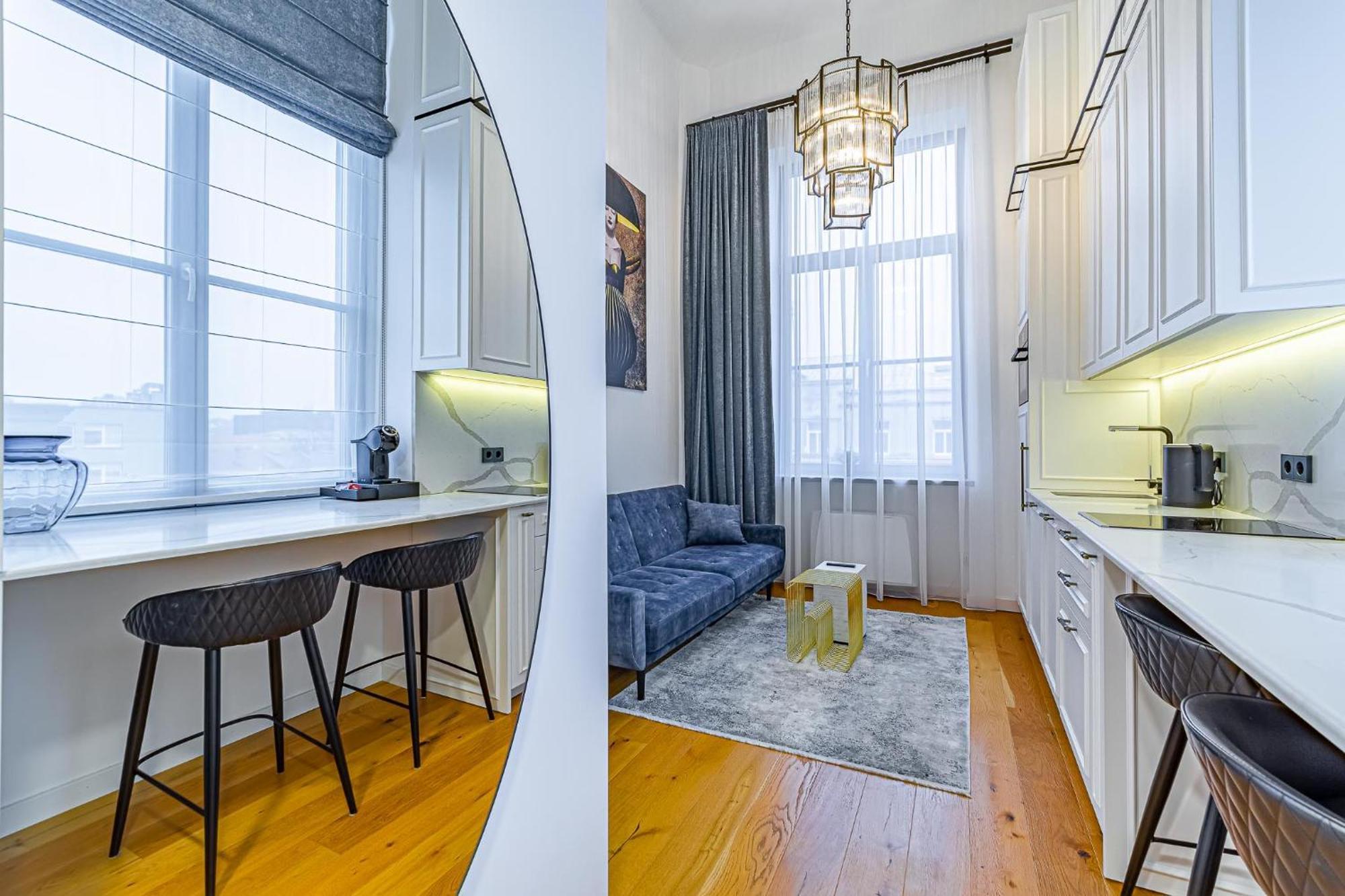 Ministerija Loft Apartment With Parking & Ac Kaunas Bagian luar foto