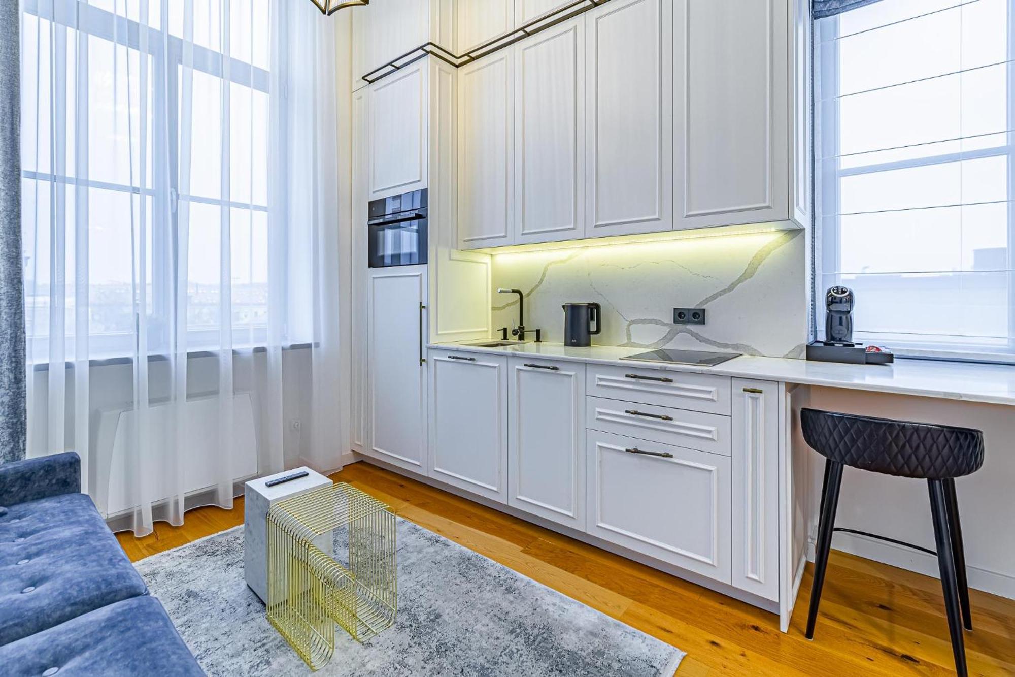 Ministerija Loft Apartment With Parking & Ac Kaunas Bagian luar foto